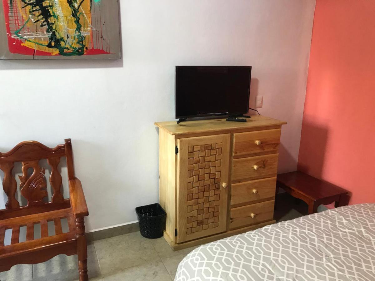 Casa Alebrijes Hotel San Agustin de las Juntas Екстериор снимка
