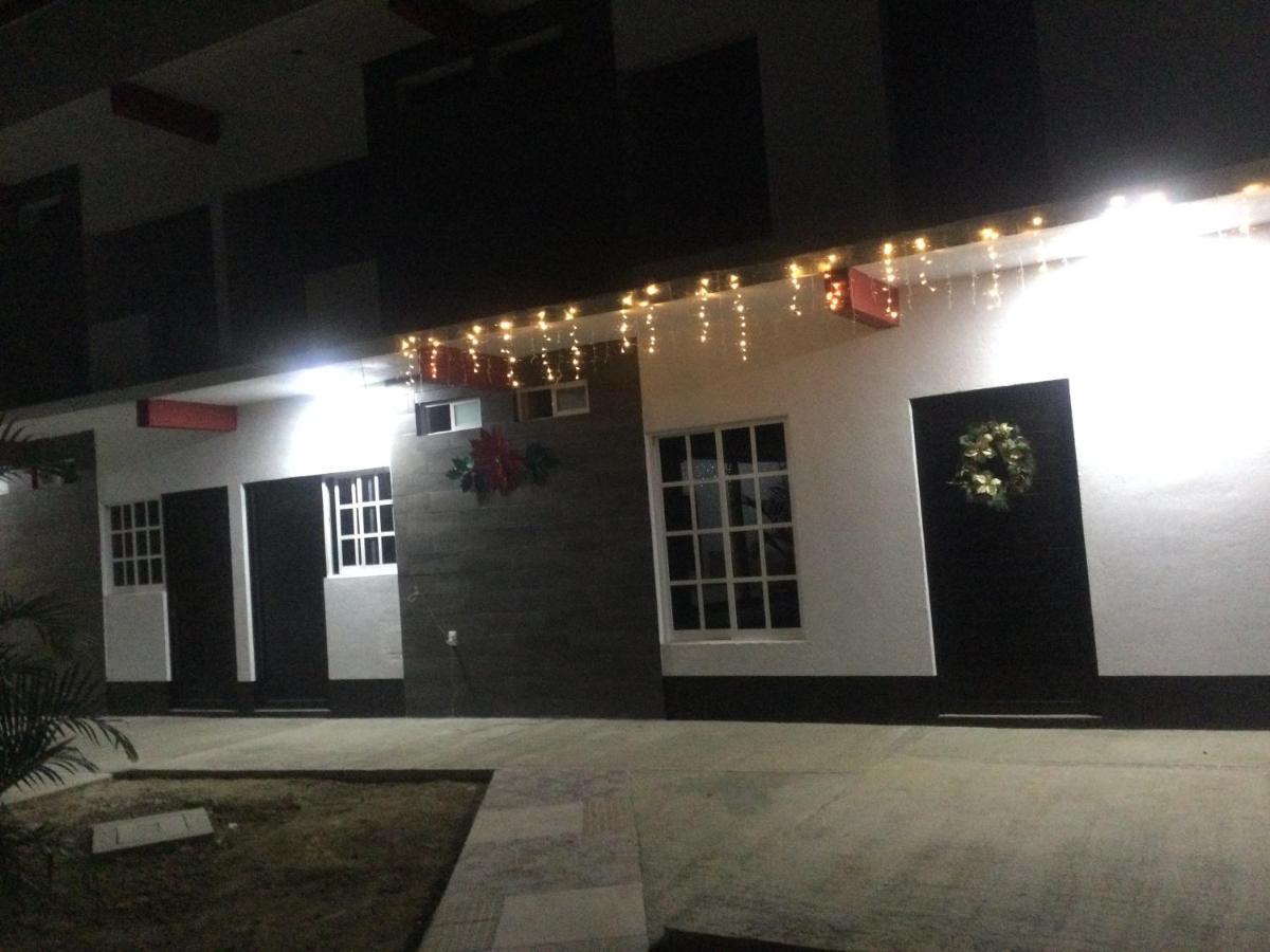 Casa Alebrijes Hotel San Agustin de las Juntas Екстериор снимка