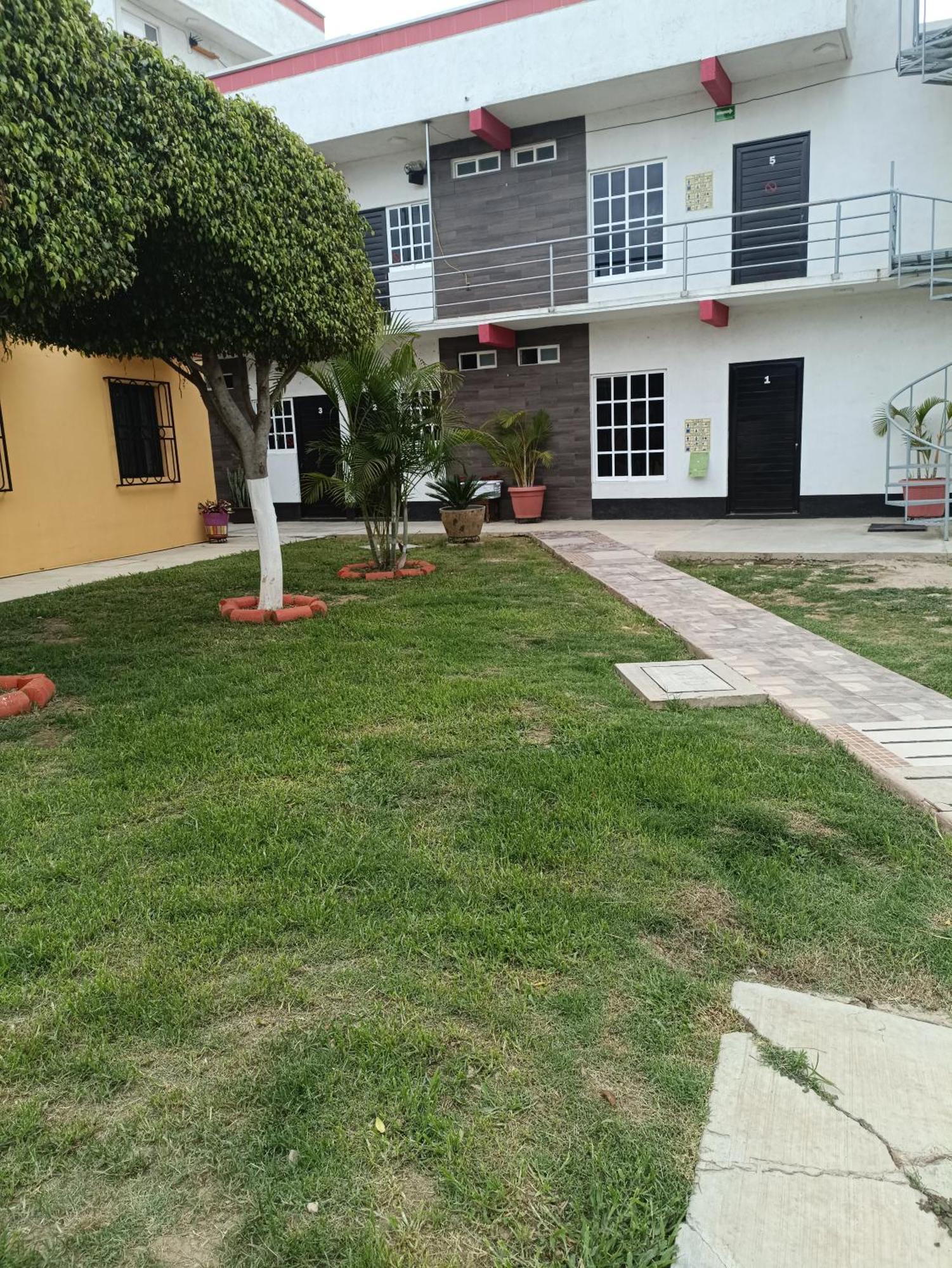 Casa Alebrijes Hotel San Agustin de las Juntas Екстериор снимка