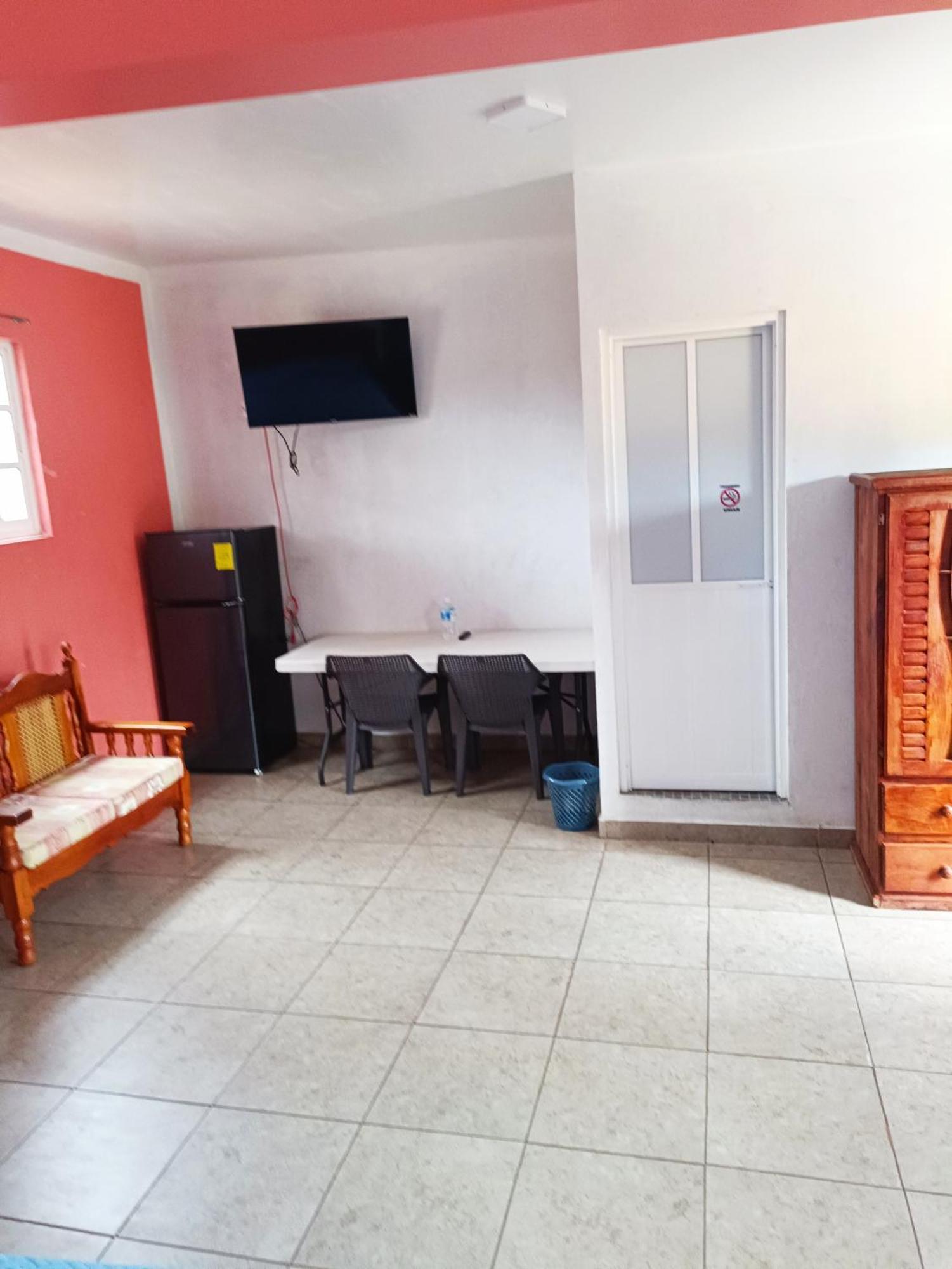 Casa Alebrijes Hotel San Agustin de las Juntas Екстериор снимка